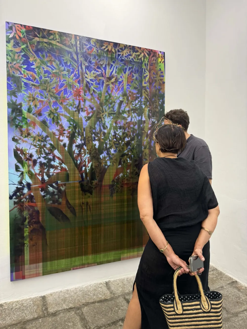 Salon Palermo 4 — Opening, 11 luglio 2024 — Davanti a Trappola cromotropica di Gabriele Massaro 6