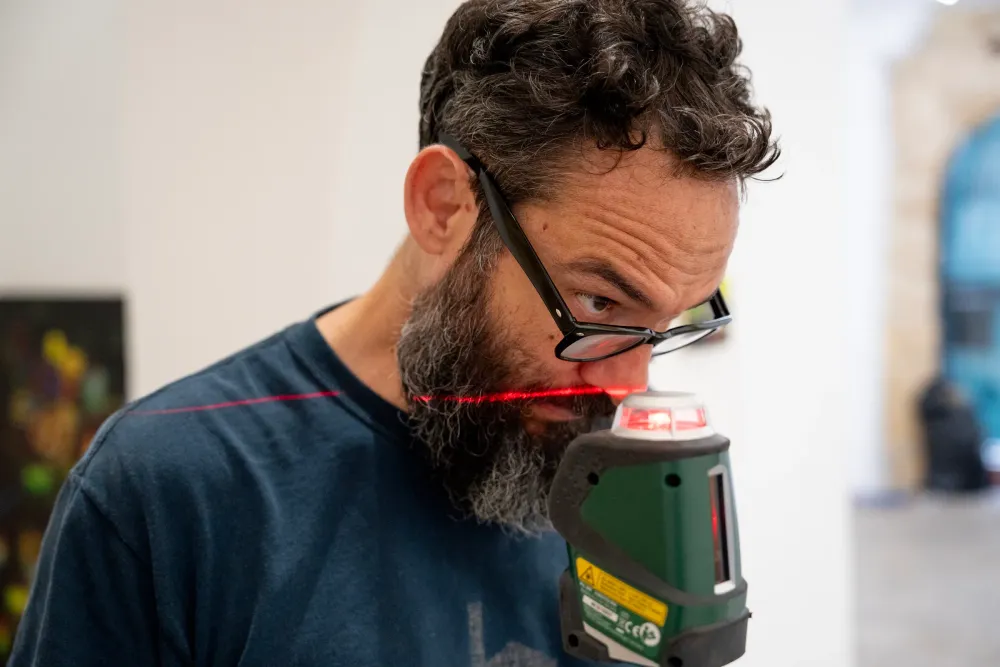 Antonio Grulli e Francesco De Grandi allestiscono Salon Palermo 4